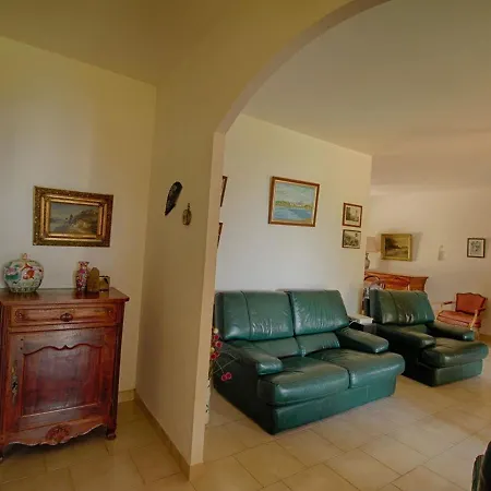 3 A 200m De La Avec Jardin, Terrasse Et Parking Securise - Fr-1-61-510 Ferienhaus