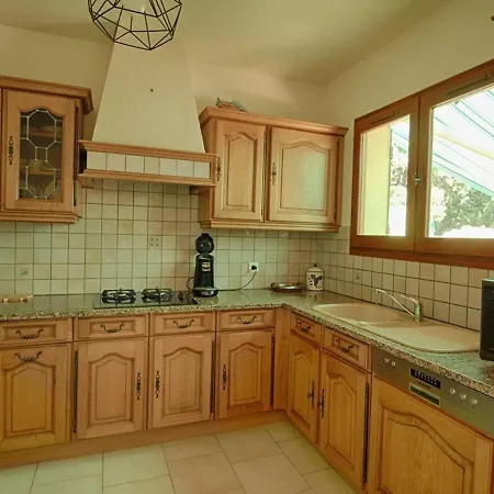 3 A 200m De La Avec Jardin, Terrasse Et Parking Securise - Fr-1-61-510 *